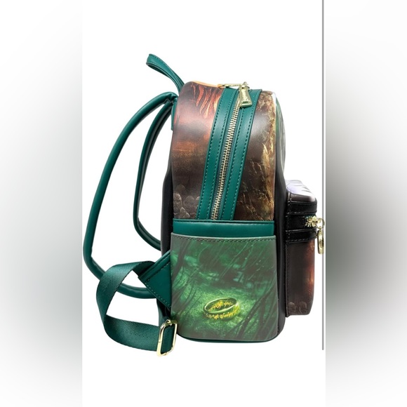 Loungefly Exclusive Lord of the Rings LOTR Movie Collage mini backpack - Picture 6 of 7